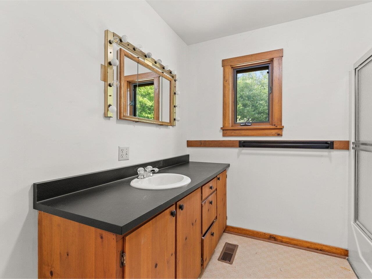 Randolph, Vermont, 05060-9095, United States, 4 Bedrooms Bedrooms, ,2 BathroomsBathrooms,Residential,For Sale,1925913