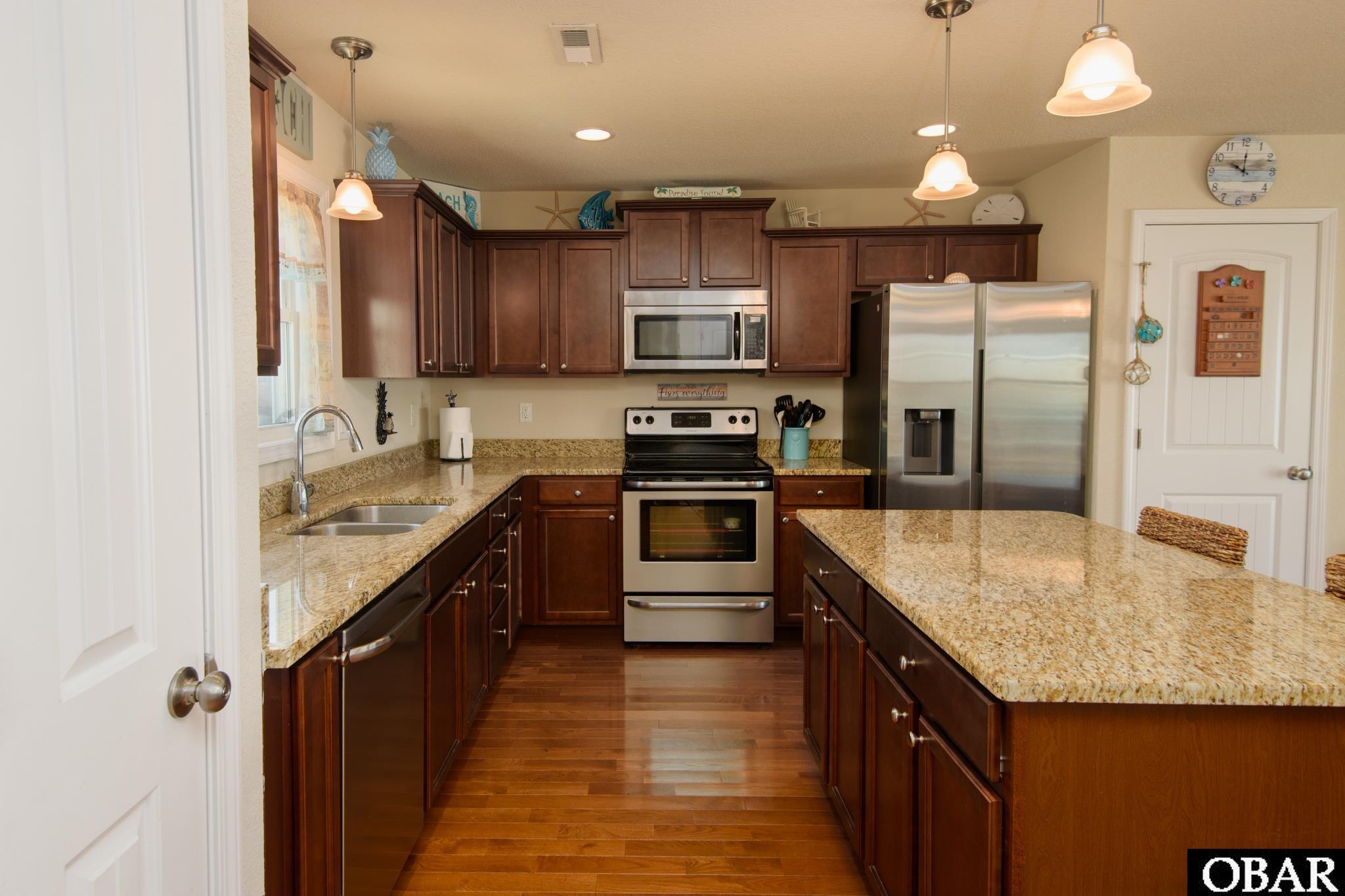 Kill Devil Hills, North Carolina, 27948, United States, 3 Bedrooms Bedrooms, ,3 BathroomsBathrooms,Residential,For Sale,1989385