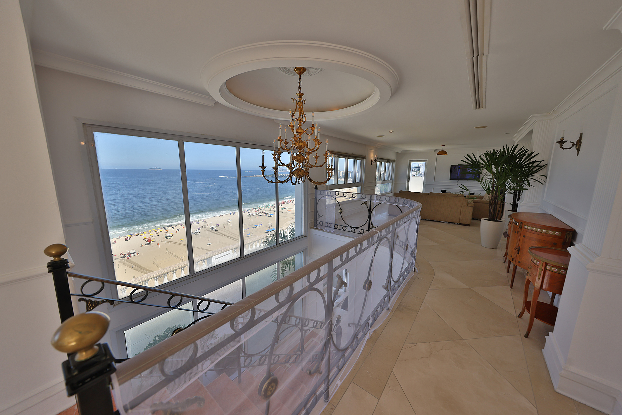  Triplex penthouse with oceanfront views on Avenida Atlântica - 物件實景
