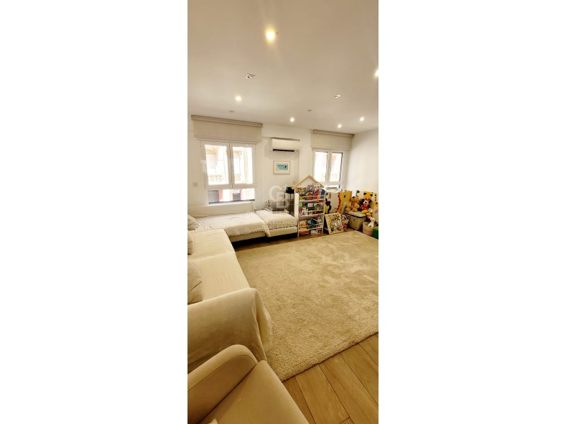 Valencia, Comunidad Valenciana, ES, 4 Bedrooms Bedrooms, ,2 BathroomsBathrooms,Residential,For Sale,1840006