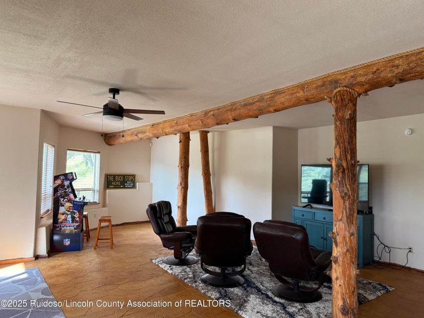 Ruidoso, New Mexico, 88345, United States, 3 Bedrooms Bedrooms, ,5 BathroomsBathrooms,Residential,For Sale,1979549