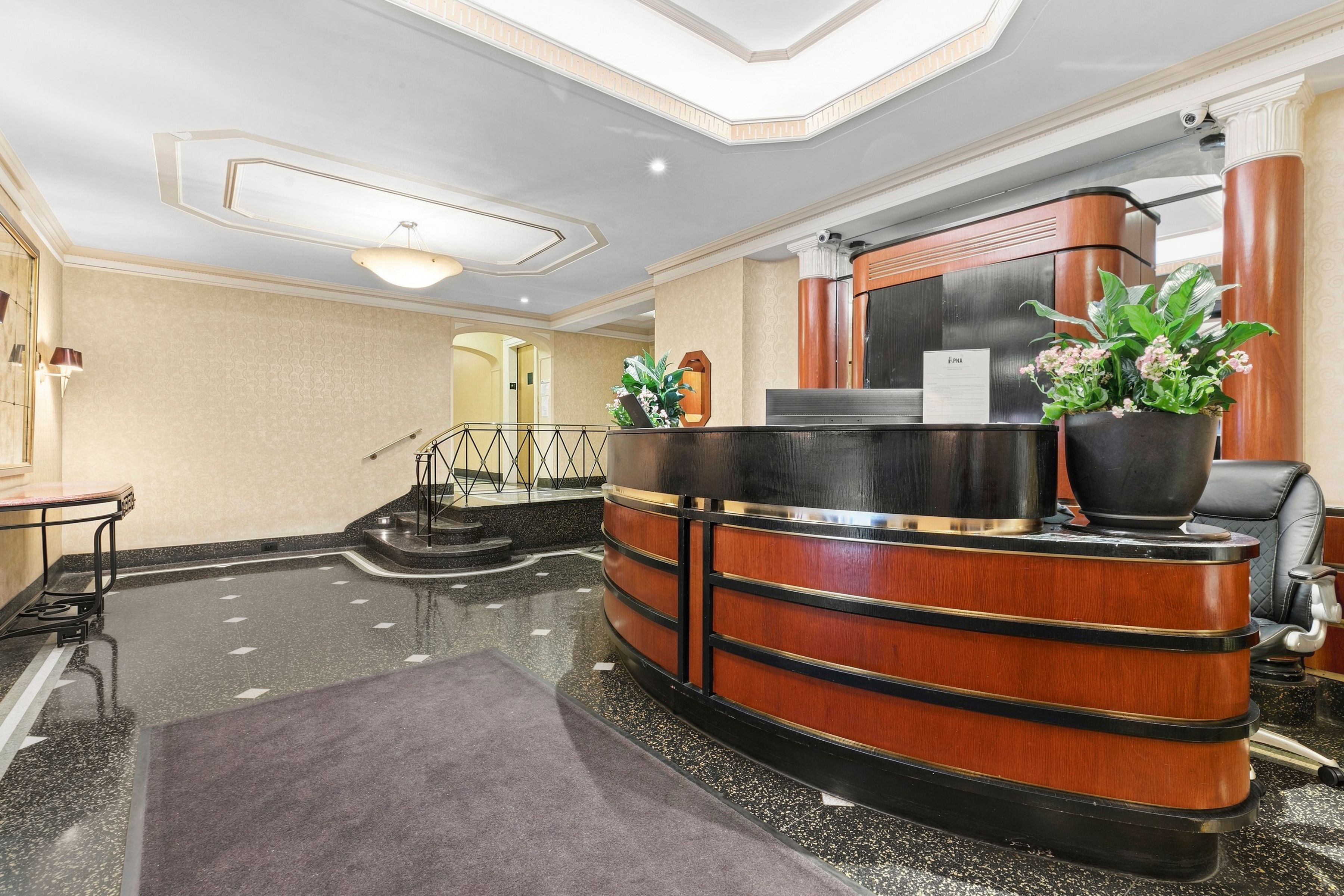  349 East 49th Street - 物件實景