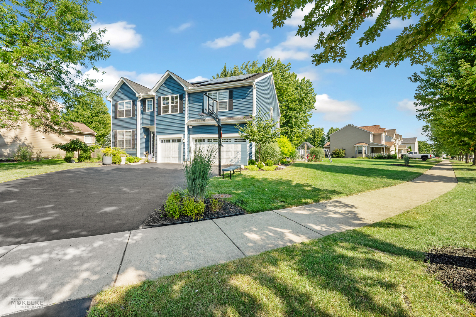 Montgomery, Illinois, 60538, United States, 5 Bedrooms Bedrooms, ,4 BathroomsBathrooms,Residential,For Sale,1925082