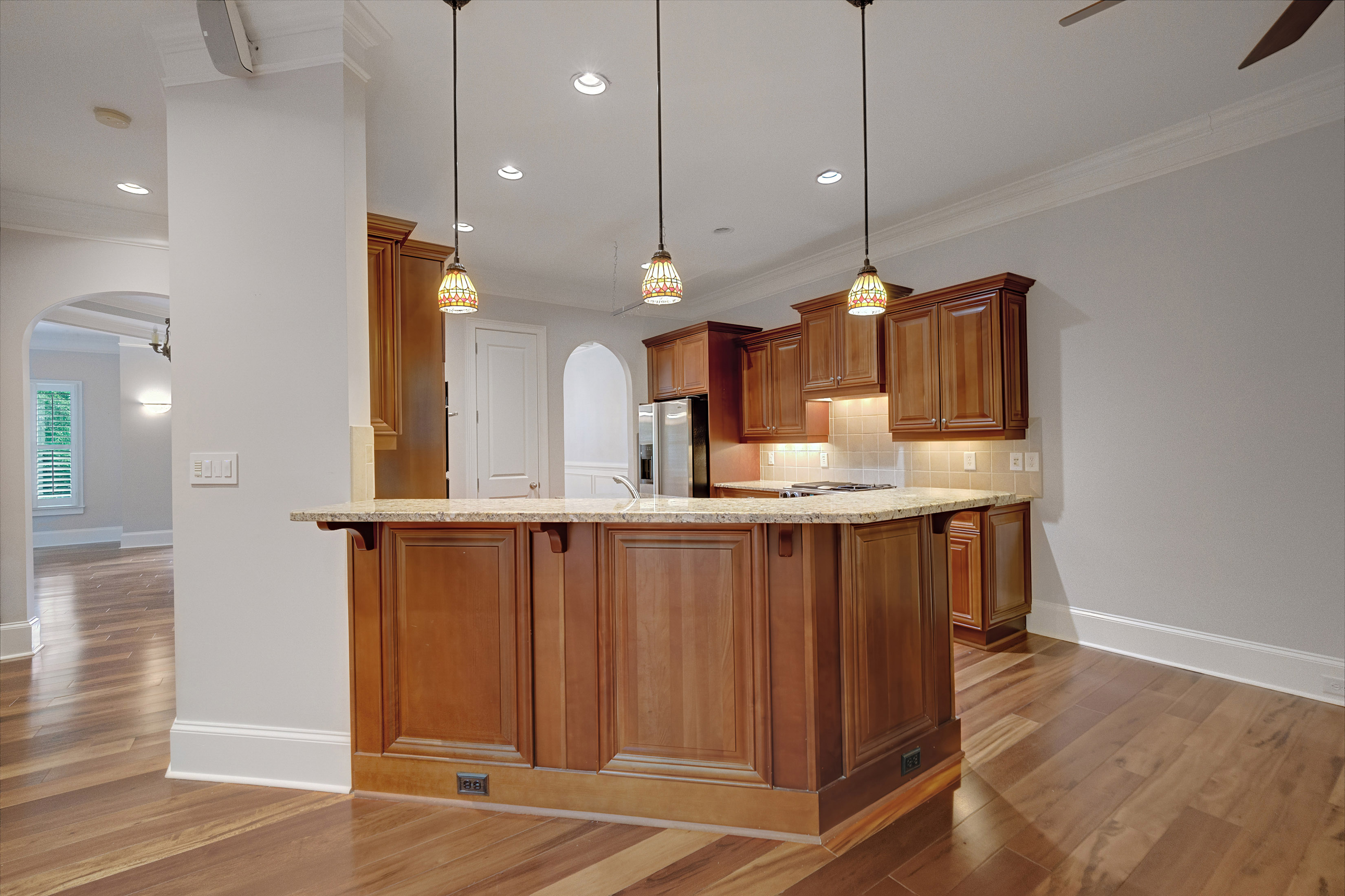  Sandy Springs Townhome Lives Like a Single Family Residence - 物件實景