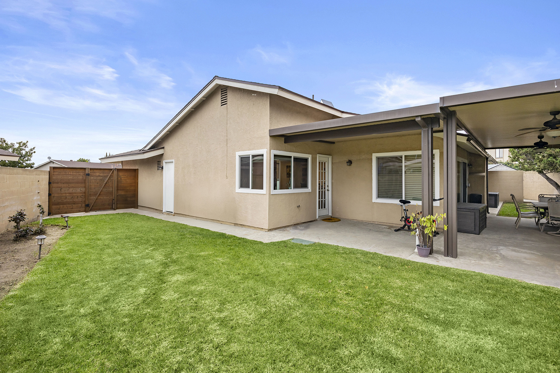 Orange, California, 92865, United States, 3 Bedrooms Bedrooms, ,1 BathroomBathrooms,Residential,For Sale,2008616