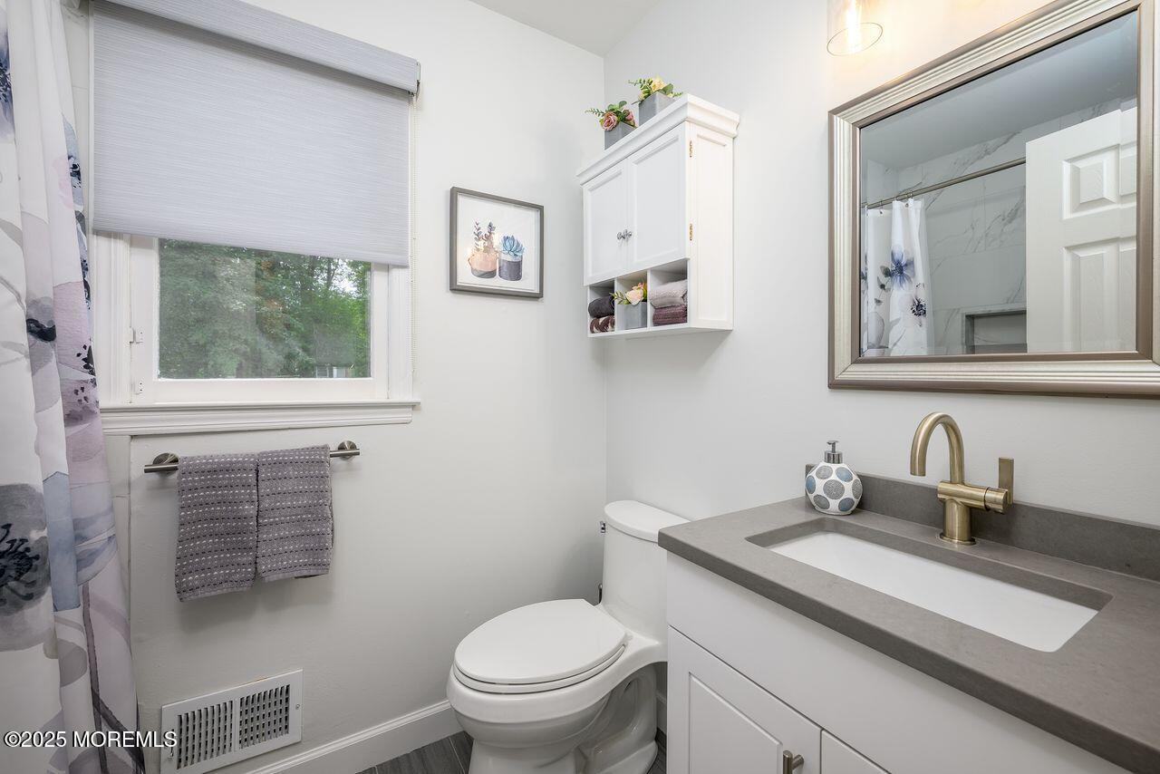 Matawan, New Jersey, 07747, United States, 4 Bedrooms Bedrooms, ,3 BathroomsBathrooms,Residential,For Sale,1911176