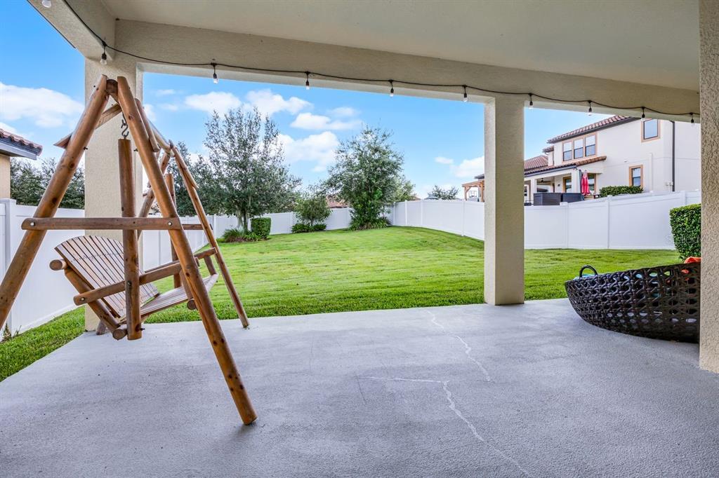 Lakeland, Florida, 33810, United States, 4 Bedrooms Bedrooms, ,3 BathroomsBathrooms,Residential,For Sale,1950901