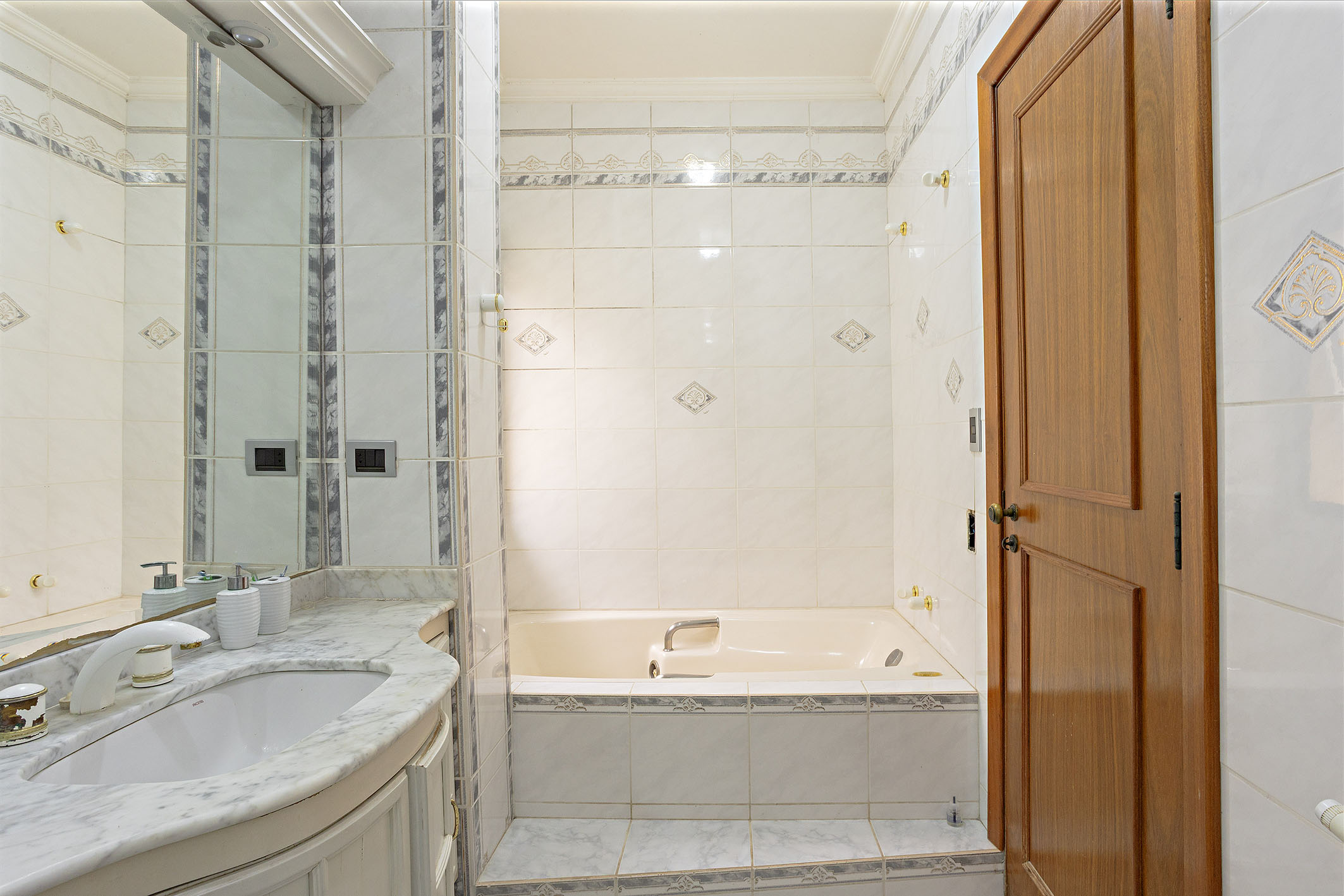  House in Jardim Luzitânia with renovation potential and garden - 物件實景