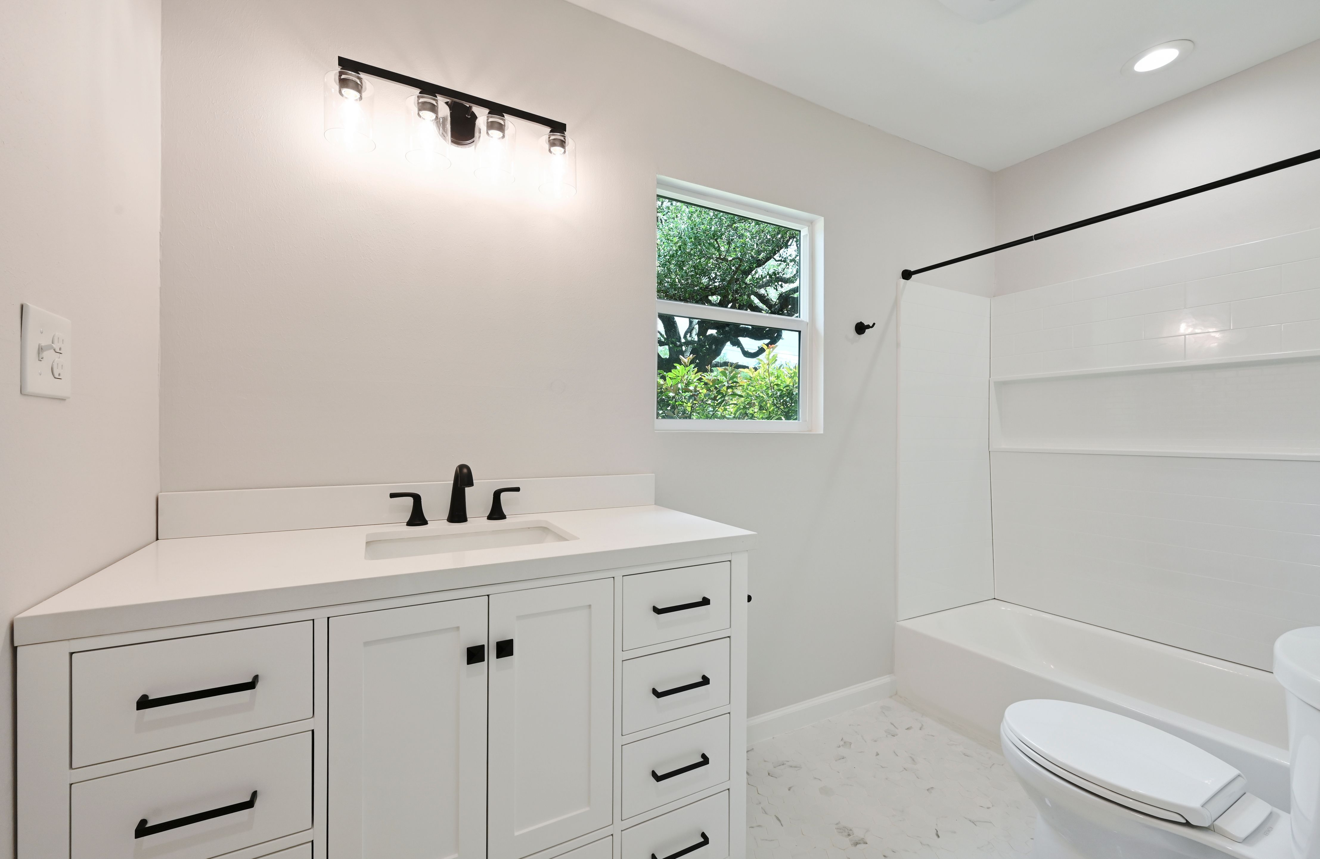  Tranquil Street in South Austin - 物件實景