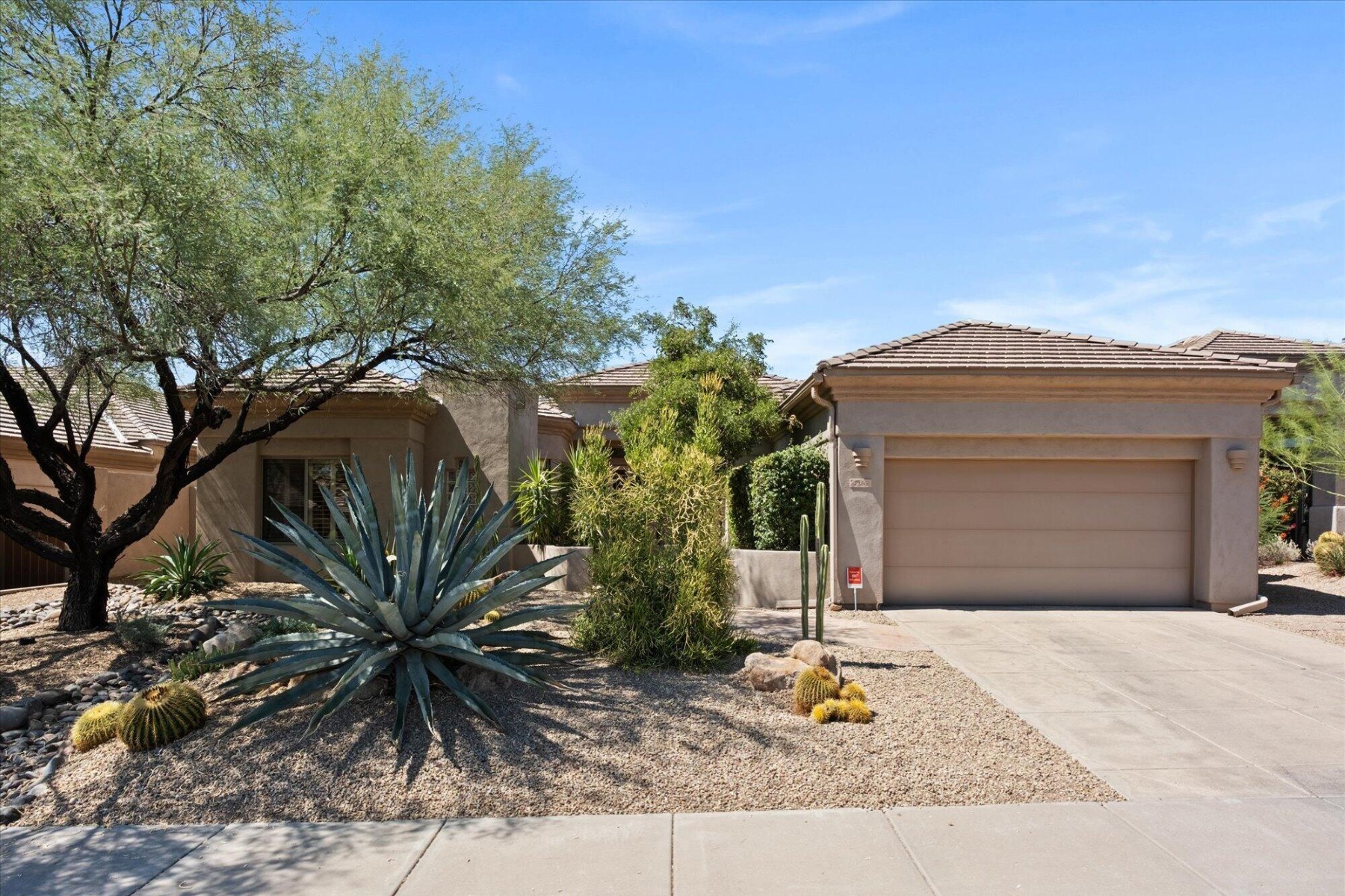  7156 E Thirsty Cactus Lane ¦ Scottsdale, AZ - 物件實景
