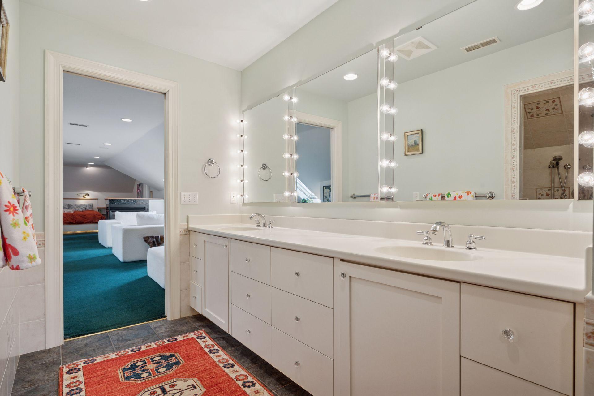 Saint Paul, Minnesota, 55105, United States, 5 Bedrooms Bedrooms, ,3 BathroomsBathrooms,Residential,For Sale,1767572