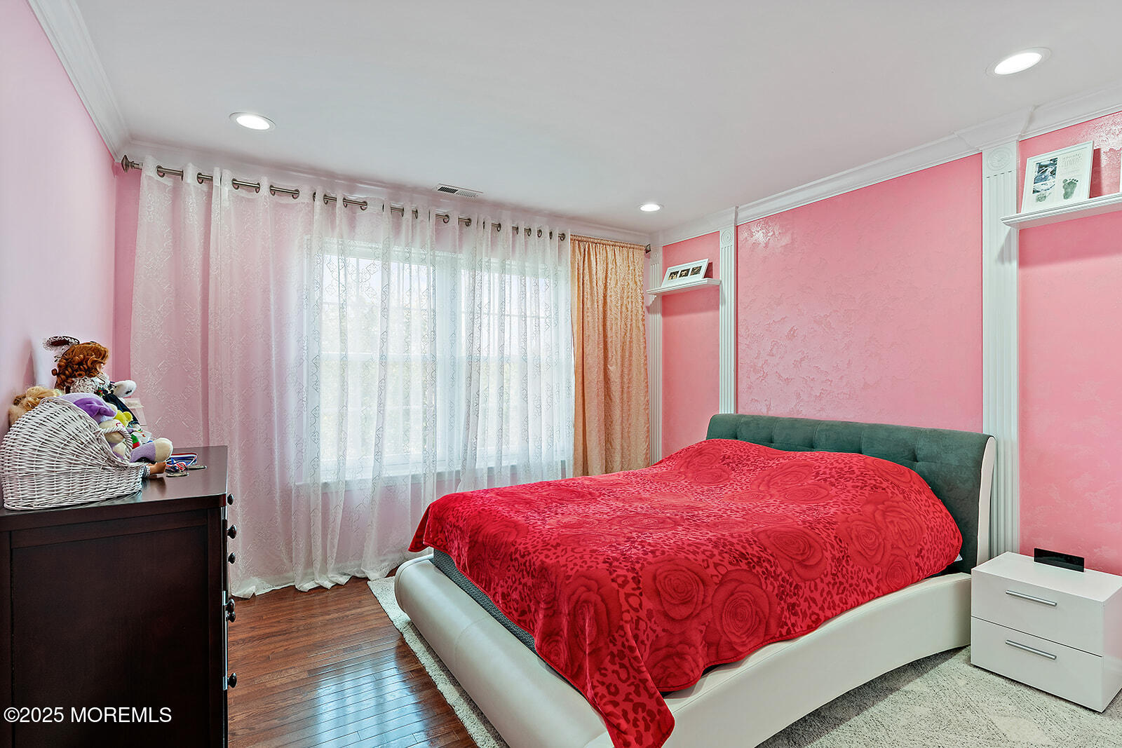 Jackson, New Jersey, 08527, United States, 4 Bedrooms Bedrooms, ,4 BathroomsBathrooms,Residential,For Sale,1975886