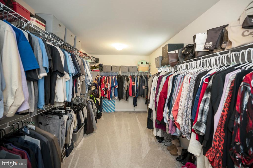 Fredericksburg, Virginia, 22406, United States, 5 Bedrooms Bedrooms, ,6 BathroomsBathrooms,Residential,For Sale,1981857