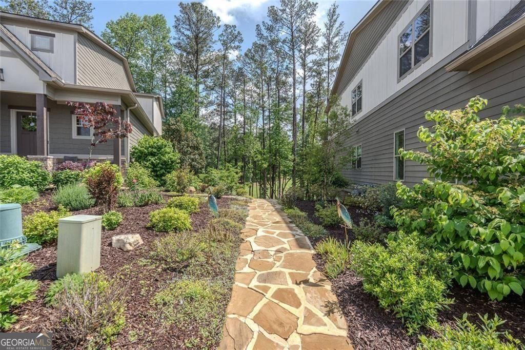 Canton, Georgia, 30114, United States, 5 Bedrooms Bedrooms, ,4 BathroomsBathrooms,Residential,For Sale,1885040