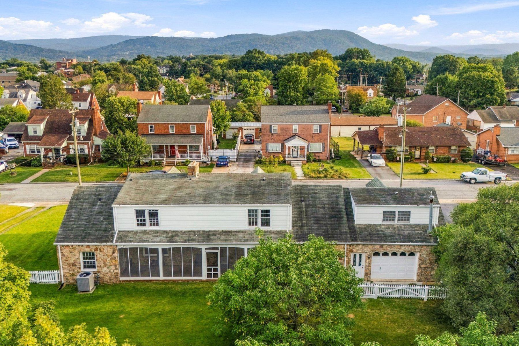  425 W 15th Street, Front Royal, VA, 22630 - 物件實景