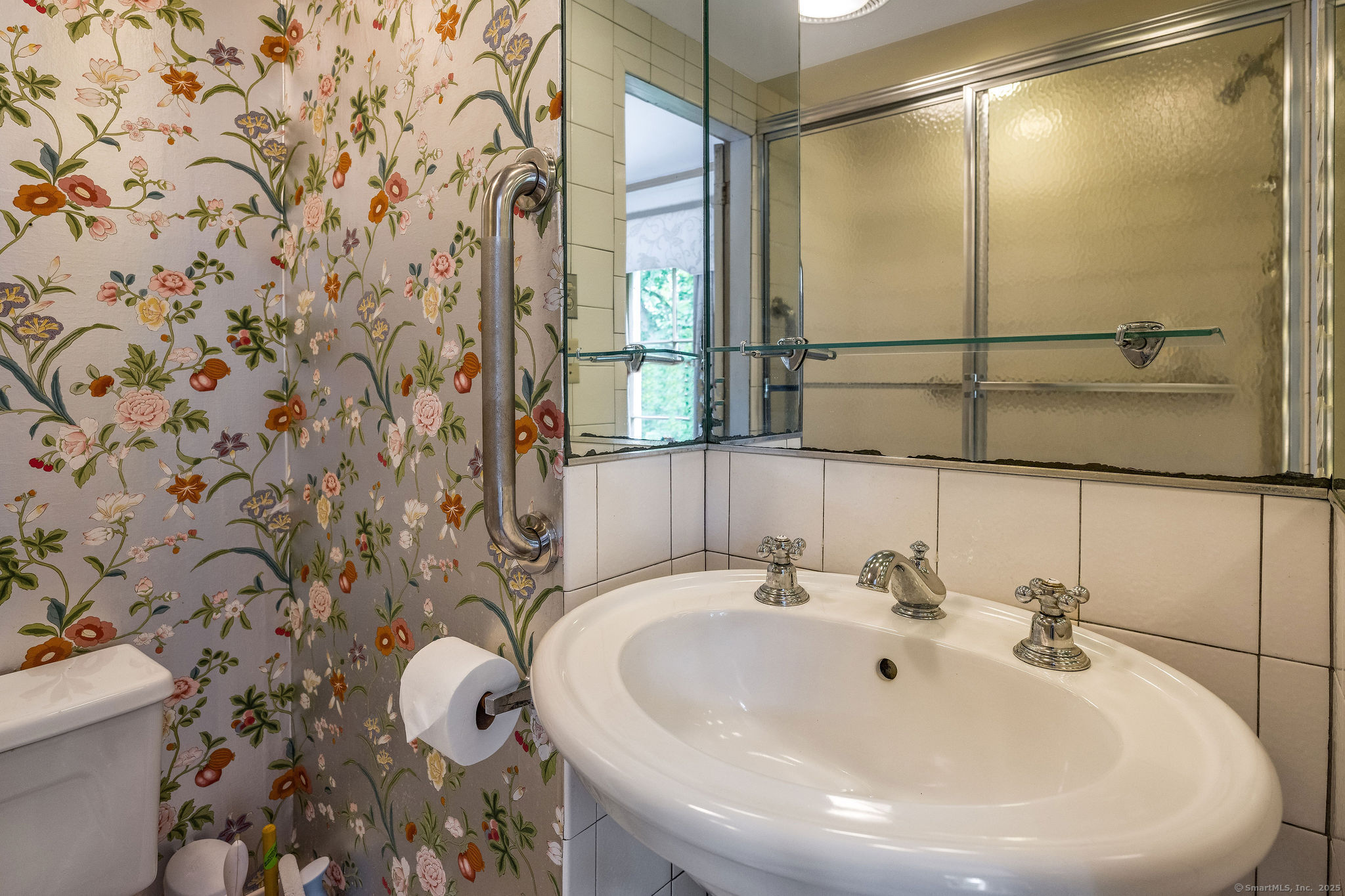 Madison, Connecticut, 06443, United States, 5 Bedrooms Bedrooms, ,4 BathroomsBathrooms,Residential,For Sale,1838358