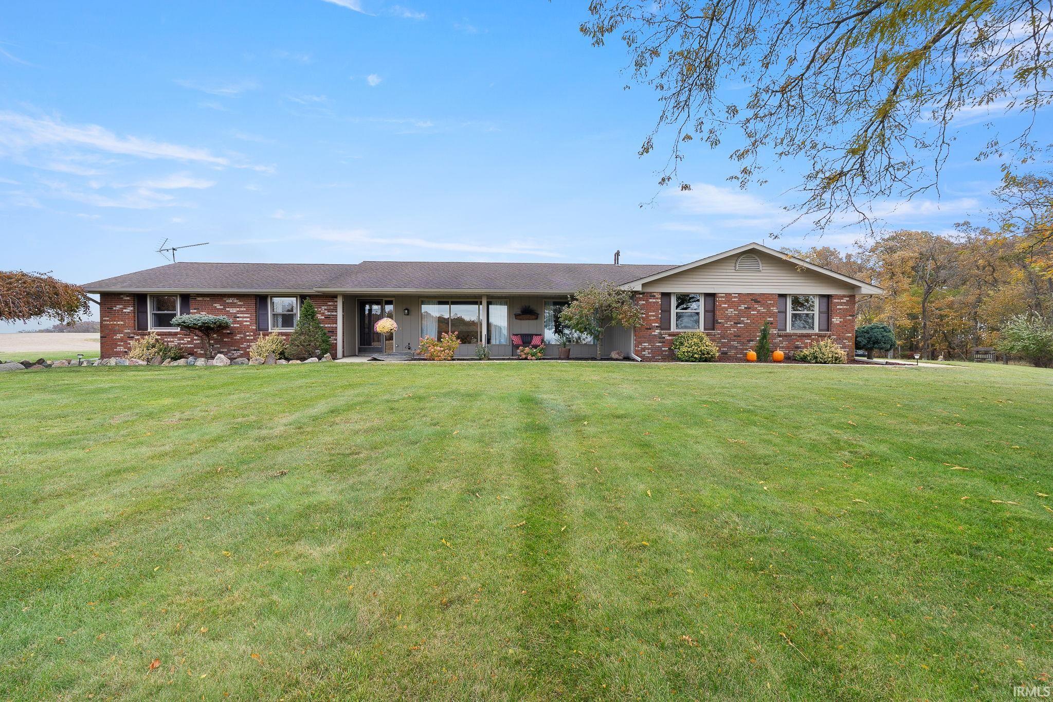 Angola, Indiana, 46703, United States, 3 Bedrooms Bedrooms, ,2 BathroomsBathrooms,Residential,For Sale,1986124