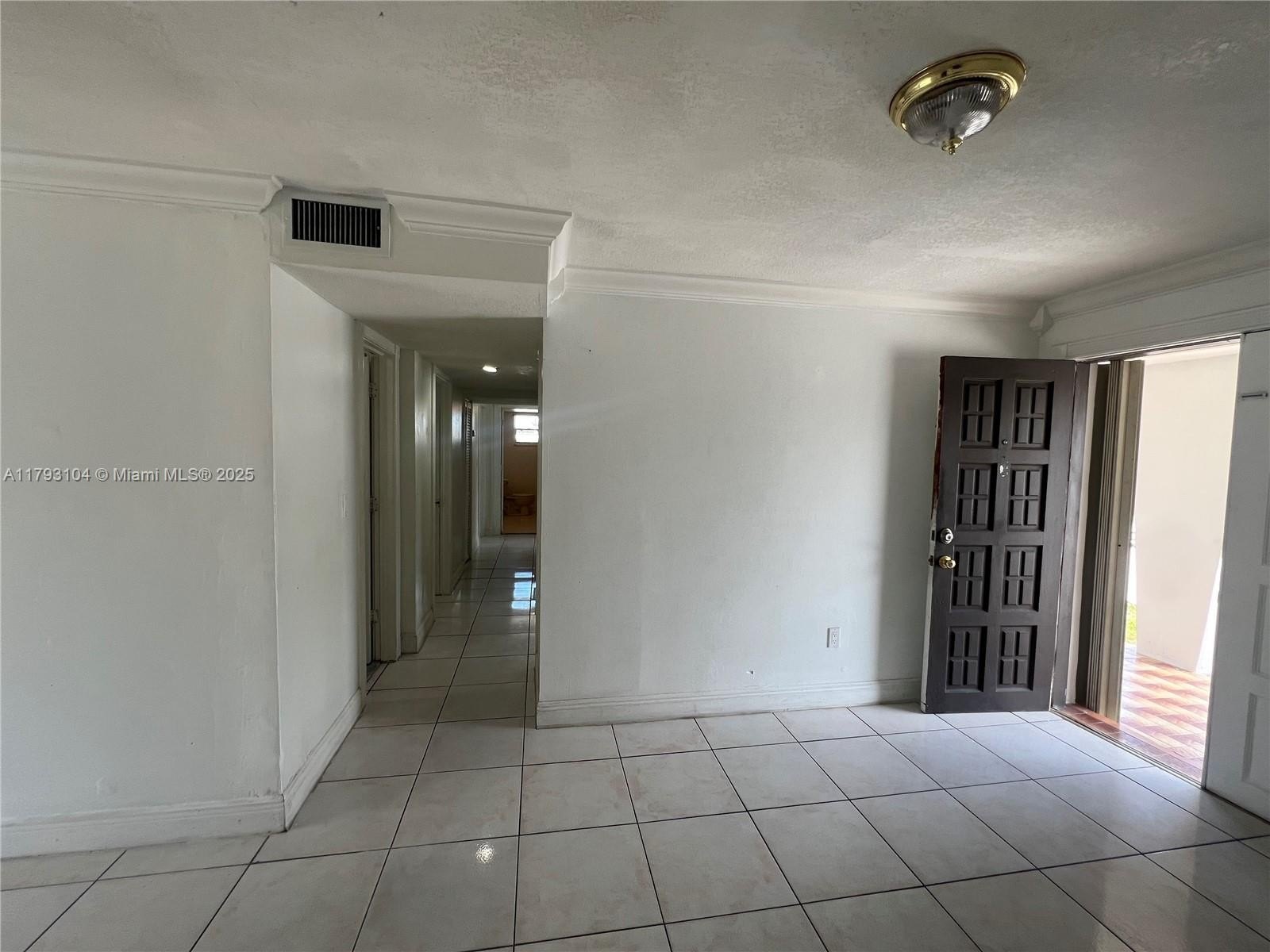 Miami, Florida, 33165, United States, 4 Bedrooms Bedrooms, ,2 BathroomsBathrooms,Residential,For Sale,1936864
