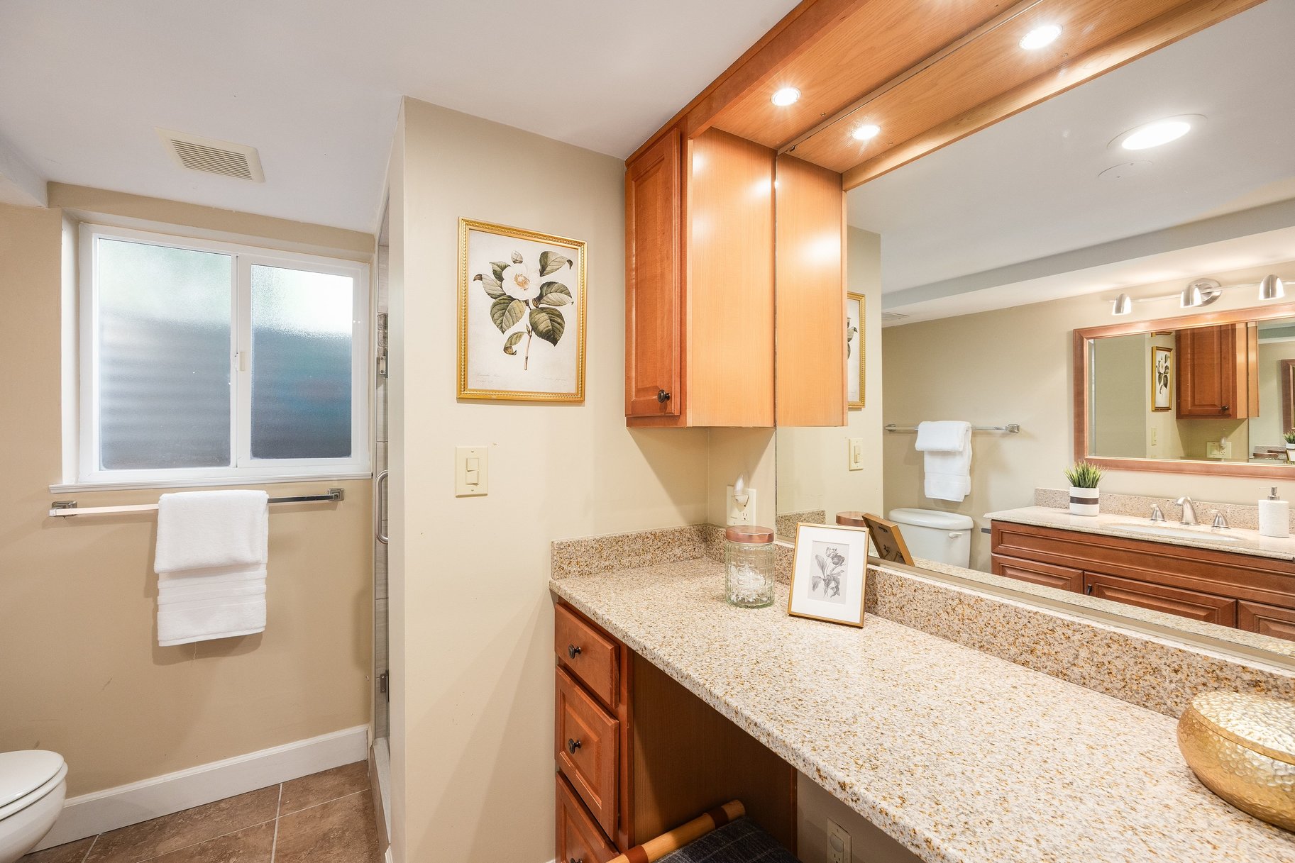  Stunning Remodeled Rambler - 物件實景