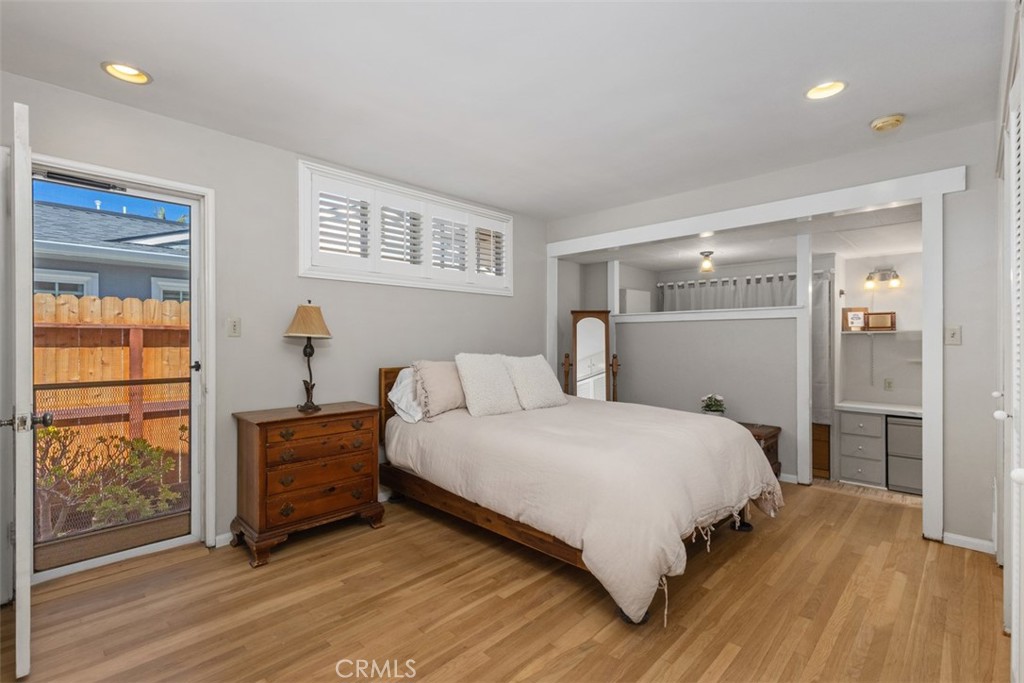 Costa Mesa, California, 92627, United States, 4 Bedrooms Bedrooms, ,3 BathroomsBathrooms,Residential,For Sale,1926286