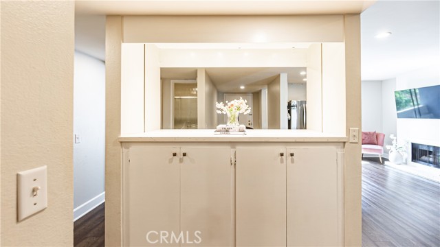 Hollywood Hills, California, 90068, United States, 2 Bedrooms Bedrooms, ,2 BathroomsBathrooms,Residential,For Sale,1981574