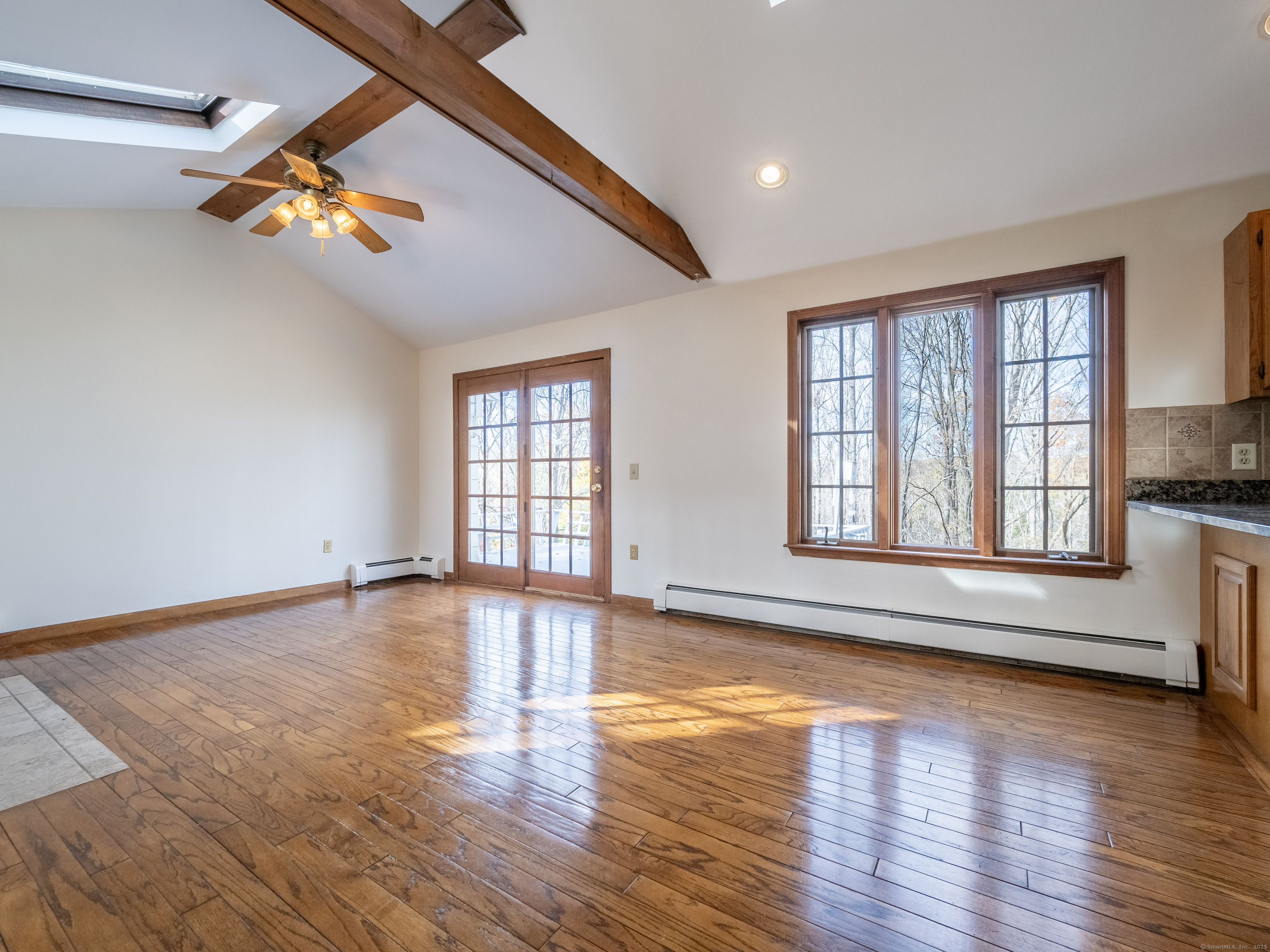 Ridgefield, Connecticut, 06877, United States, 4 Bedrooms Bedrooms, ,2 BathroomsBathrooms,Residential,For Sale,1989394