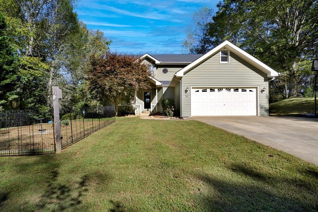 Hayesville, North Carolina, 28904, United States, 5 Bedrooms Bedrooms, ,4 BathroomsBathrooms,Residential,For Sale,1936874