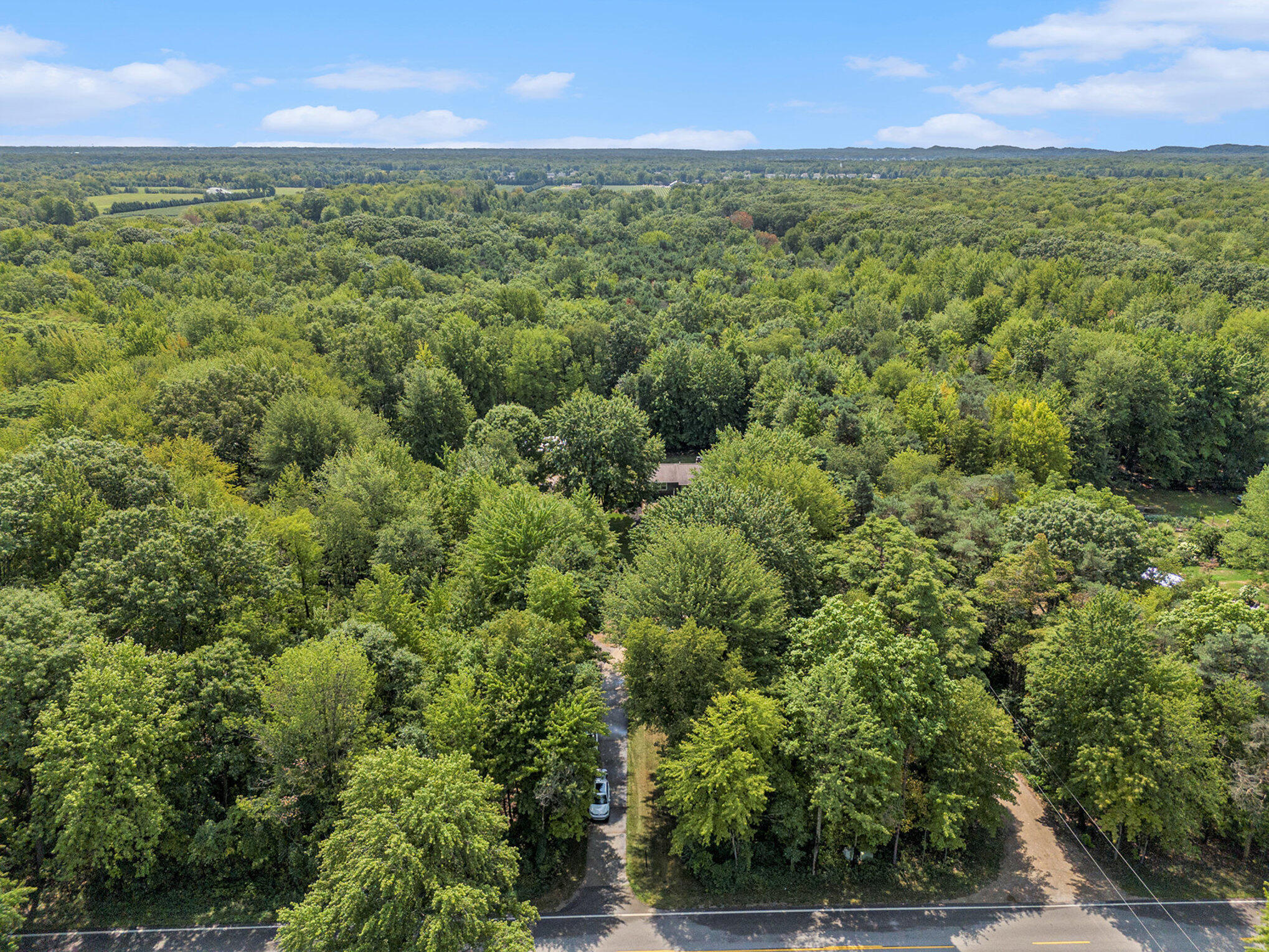Holland, Michigan, 49424, United States, 3 Bedrooms Bedrooms, ,2 BathroomsBathrooms,Residential,For Sale,1918731