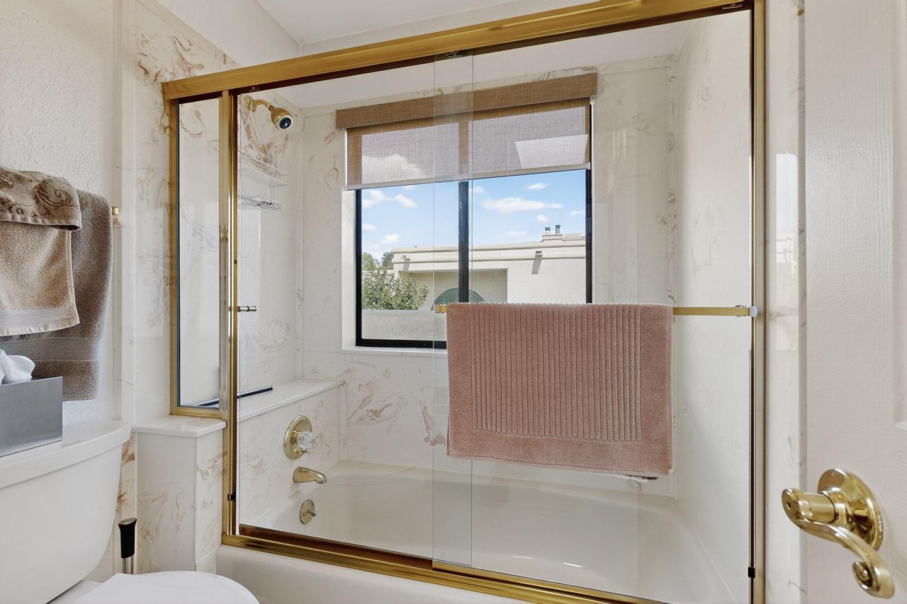 Albuquerque, New Mexico, 87109, United States, 3 Bedrooms Bedrooms, ,3 BathroomsBathrooms,Residential,For Sale,1949452