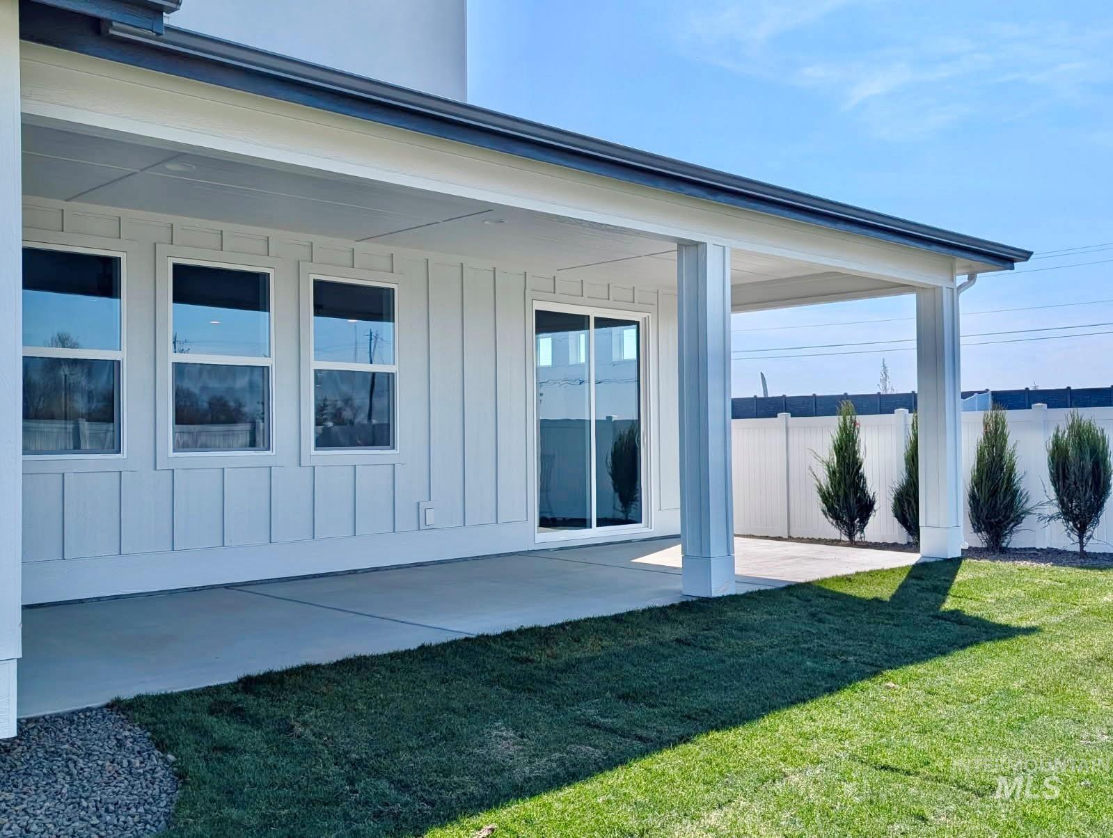 Meridian, Idaho, 83642, United States, 4 Bedrooms Bedrooms, ,3 BathroomsBathrooms,Residential,For Sale,1767923
