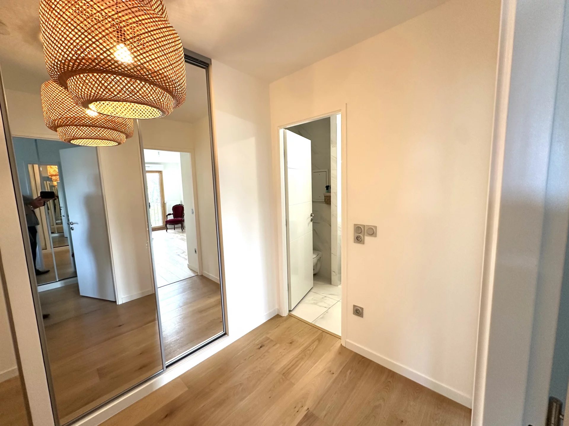 Le Vésinet, Île-de-France, 78110, FR, 2 Bedrooms Bedrooms, ,1 BathroomBathrooms,Residential,For Sale,1994507