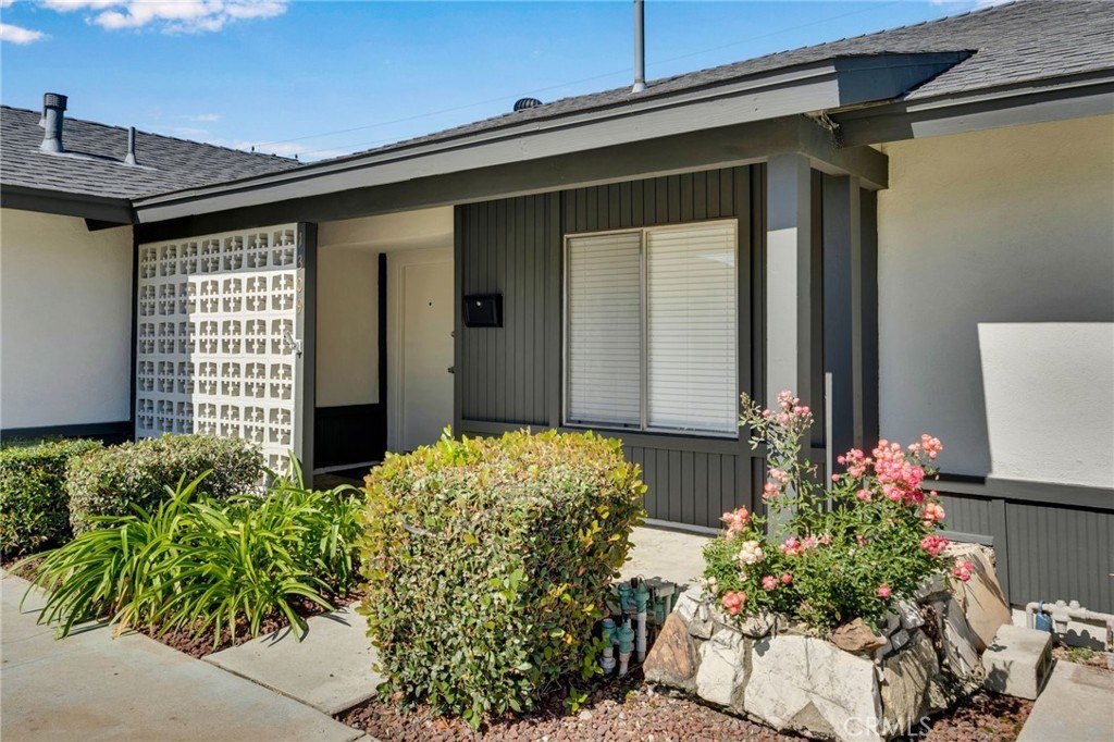 Glendora, California, 91740, United States, 4 Bedrooms Bedrooms, ,2 BathroomsBathrooms,Residential,For Sale,1826012