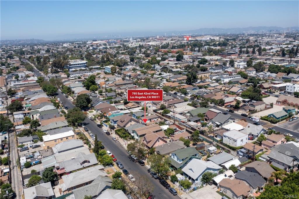 Los Angeles, California, 90011, United States, 6 Bedrooms Bedrooms, ,5 BathroomsBathrooms,Residential,For Sale,1974458