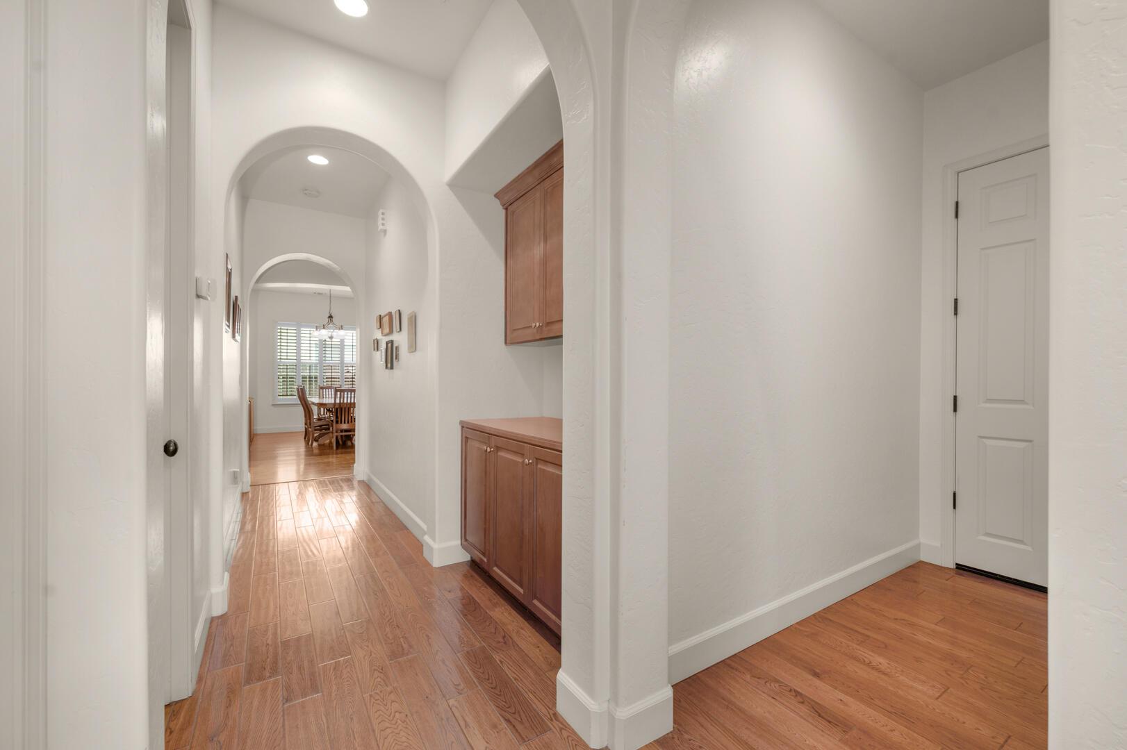 Visalia, California, 93291, United States, 4 Bedrooms Bedrooms, ,3 BathroomsBathrooms,Residential,For Sale,2009986