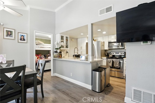 Mission Viejo, California, 92691, United States, 2 Bedrooms Bedrooms, ,2 BathroomsBathrooms,Residential,For Sale,1983391