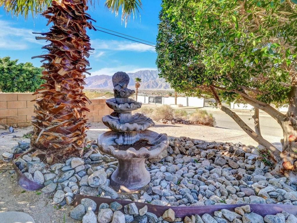 Desert Hot Springs, California, 92240, United States, 4 Bedrooms Bedrooms, ,2 BathroomsBathrooms,Residential,For Sale,1970819