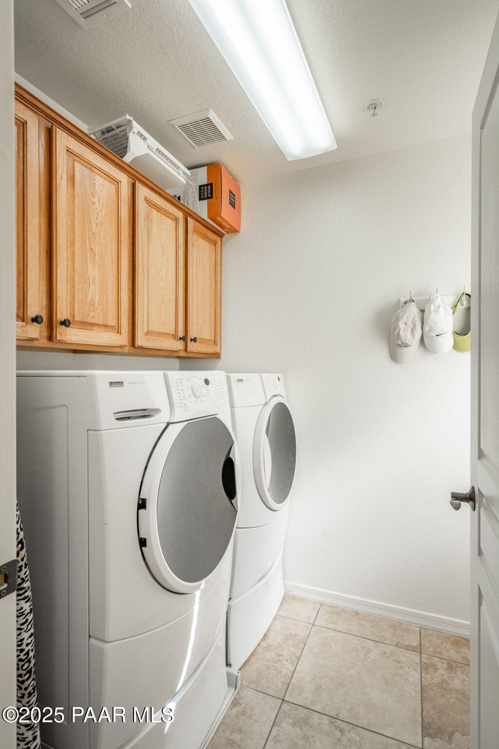 Prescott, Arizona, 86303, United States, 2 Bedrooms Bedrooms, ,2 BathroomsBathrooms,Residential,For Sale,1991251