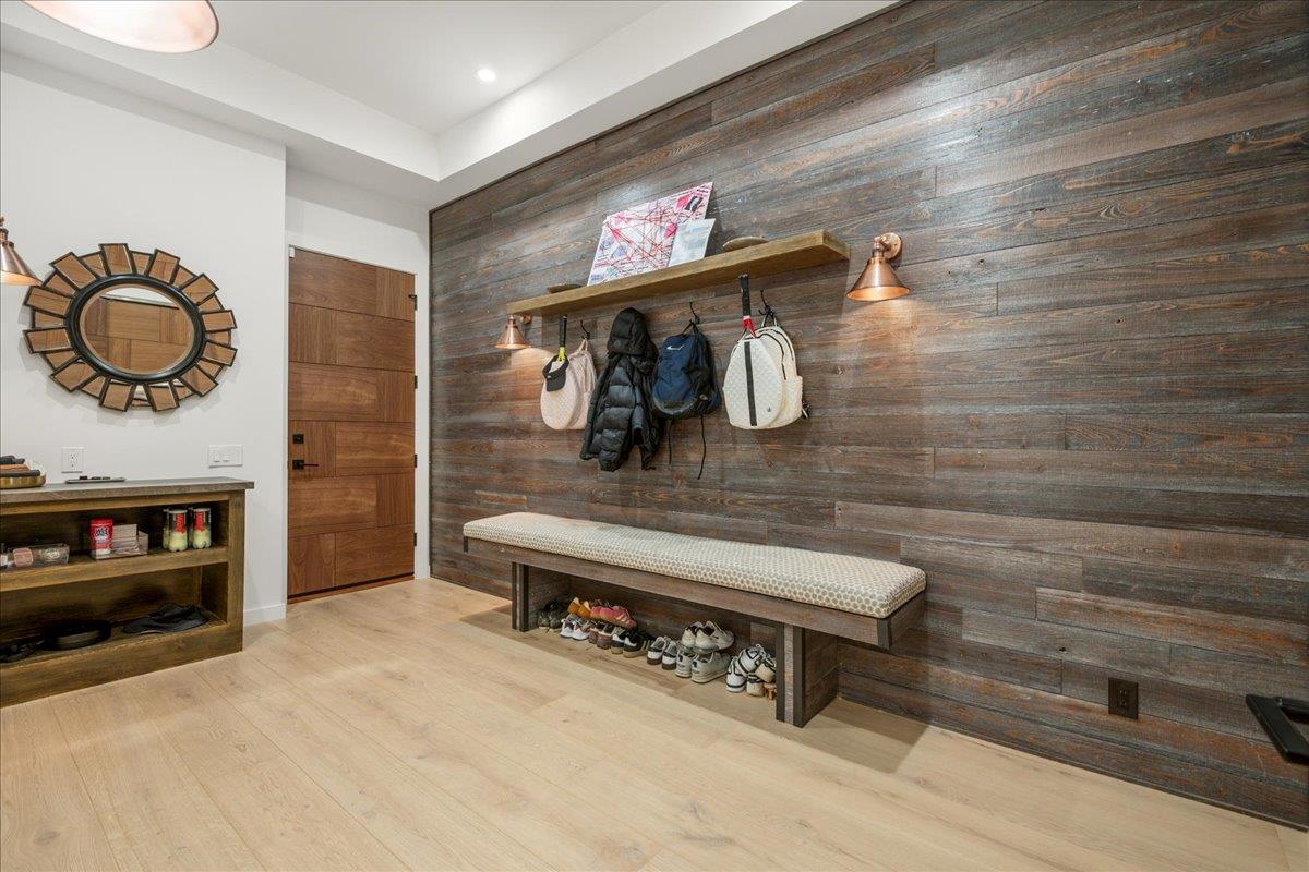 Saratoga, California, 95070, United States, 6 Bedrooms Bedrooms, ,11 BathroomsBathrooms,Residential,For Sale,1971416