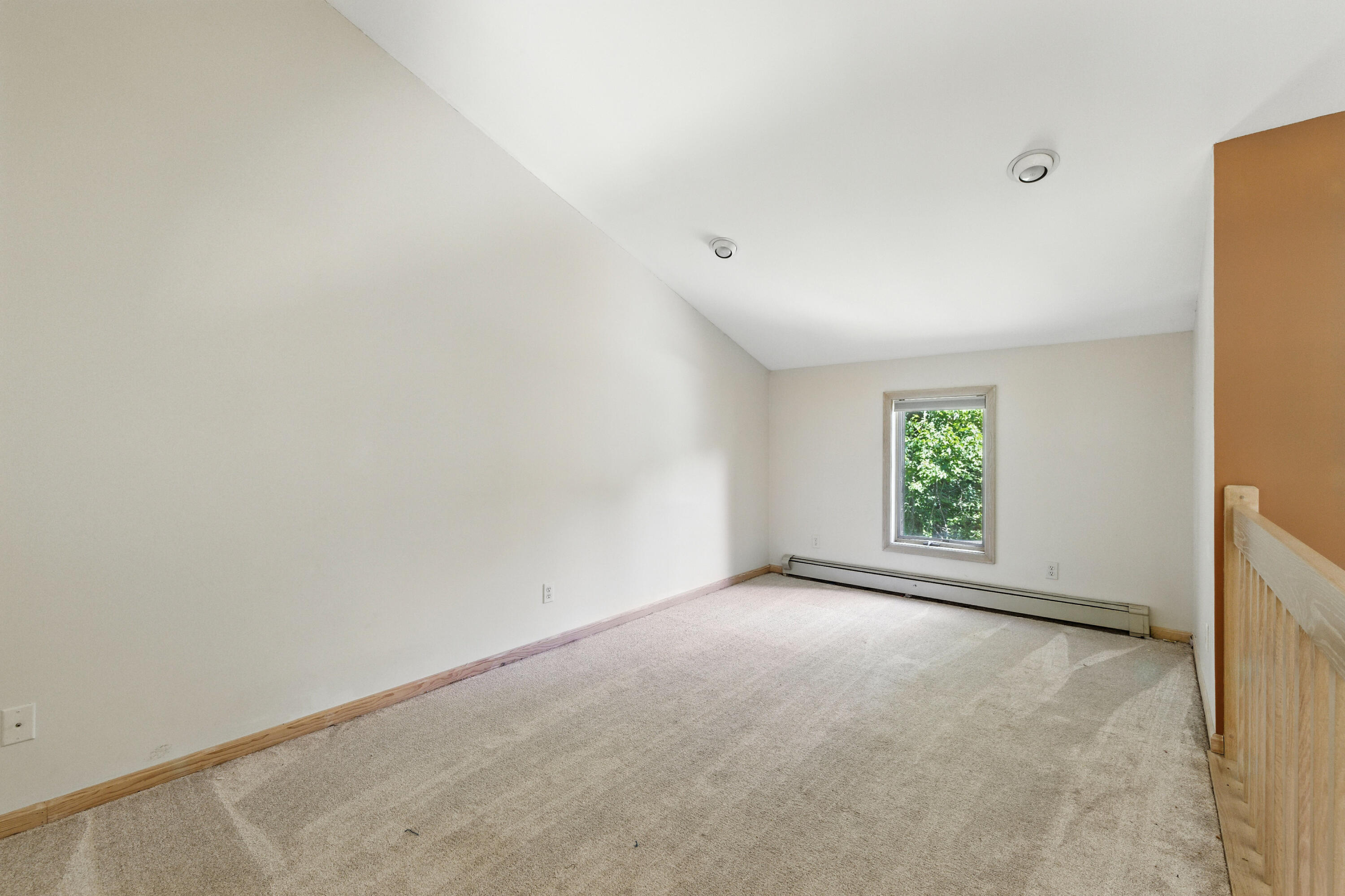 Lewiston, Maine, 04240, United States, 4 Bedrooms Bedrooms, ,3 BathroomsBathrooms,Residential,For Sale,1770488