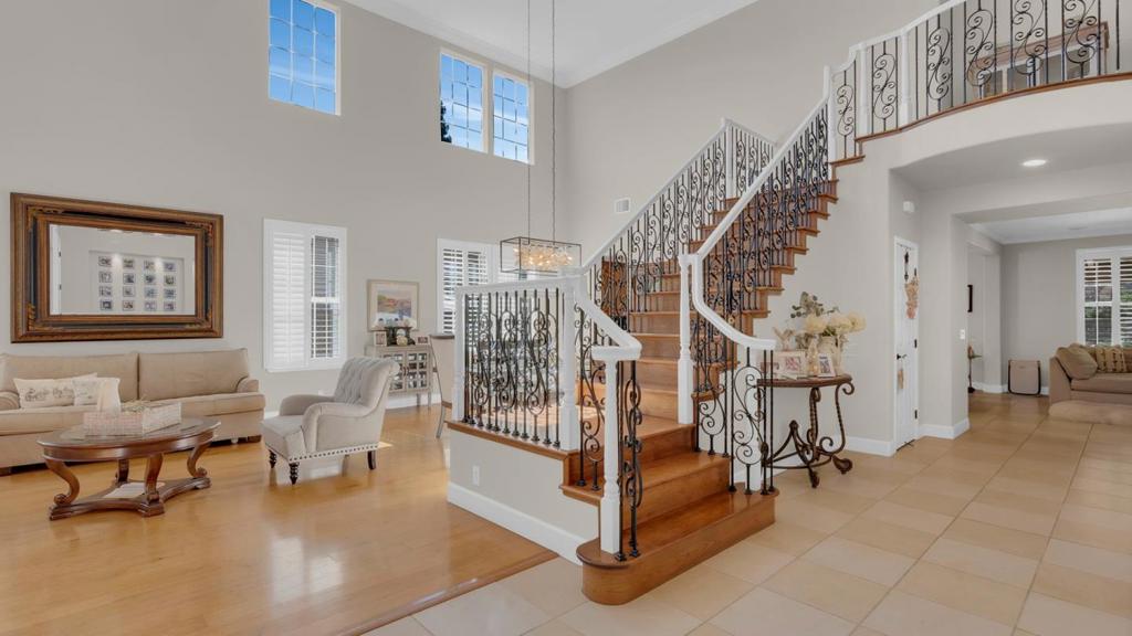 Gilroy, California, 95020, United States, 5 Bedrooms Bedrooms, ,4 BathroomsBathrooms,Residential,For Sale,2032655