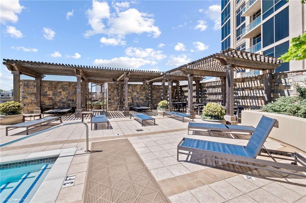 Atlanta, Georgia, 30363, United States, 2 Bedrooms Bedrooms, ,3 BathroomsBathrooms,Residential,For Sale,1949376