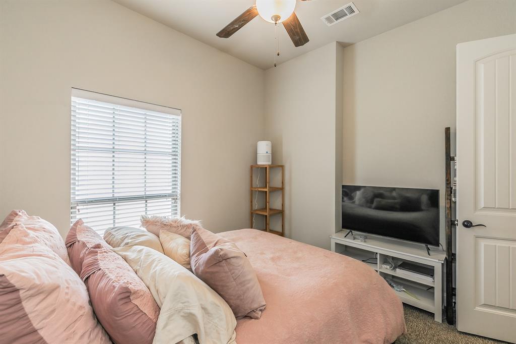 Mansfield, Texas, 76063, United States, 4 Bedrooms Bedrooms, ,3 BathroomsBathrooms,Residential,For Sale,1943219