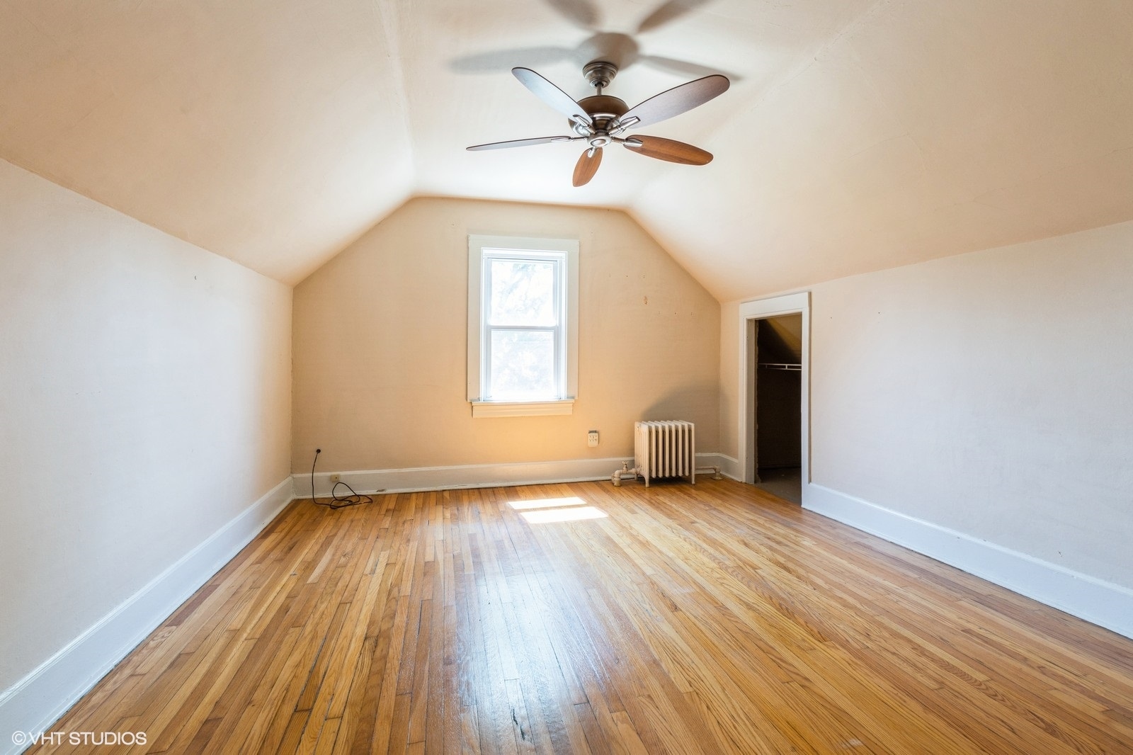Chicago, Illinois, 60647, United States, 2 Bedrooms Bedrooms, ,1 BathroomBathrooms,Residential,For Sale,1885460