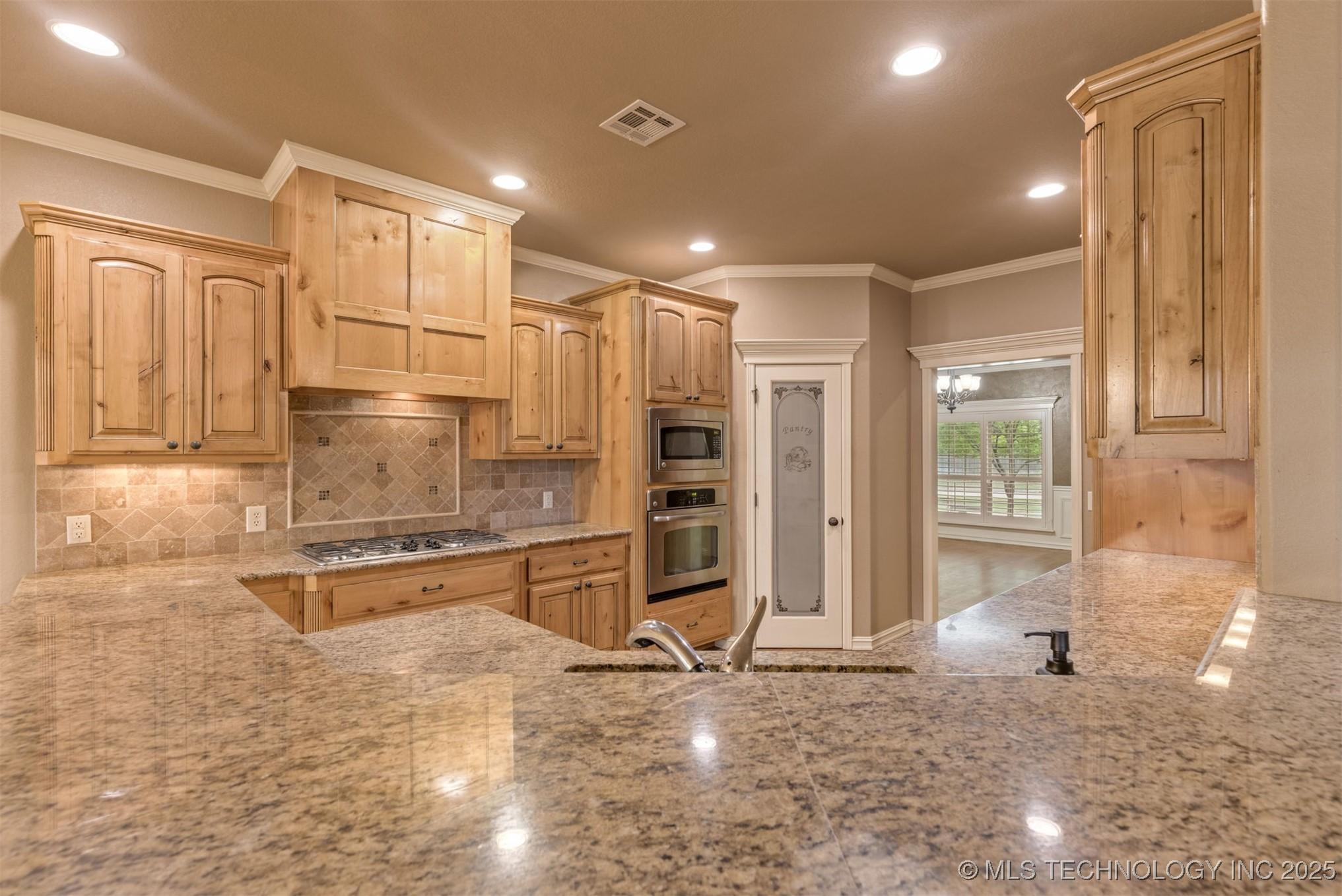 Broken Arrow, Oklahoma, 74014, United States, 4 Bedrooms Bedrooms, ,4 BathroomsBathrooms,Residential,For Sale,1921405