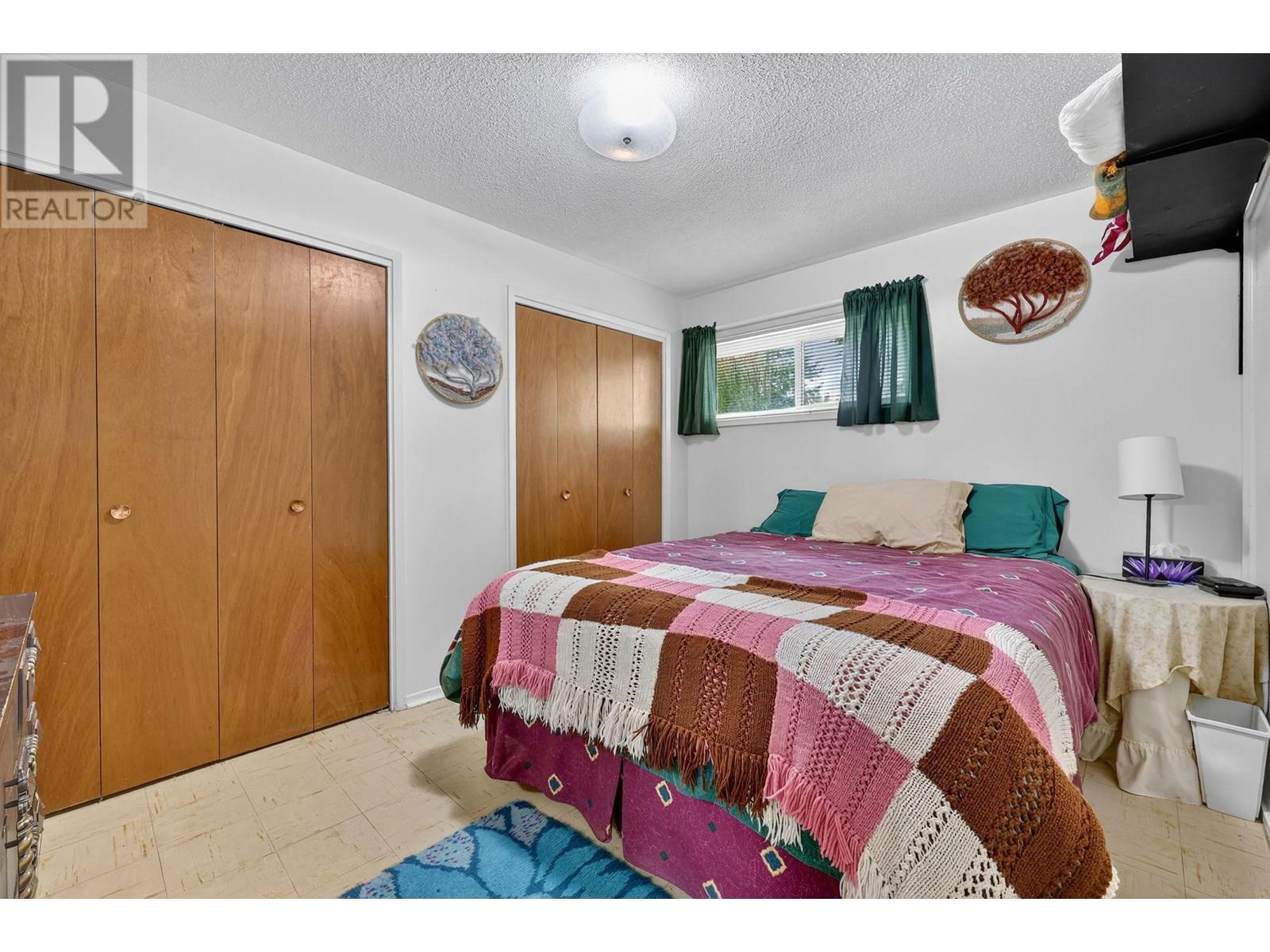 KELOWNA, British Columbia, V1Y 3S7, CA, 5 Bedrooms Bedrooms, ,2 BathroomsBathrooms,Residential,For Sale,1902795