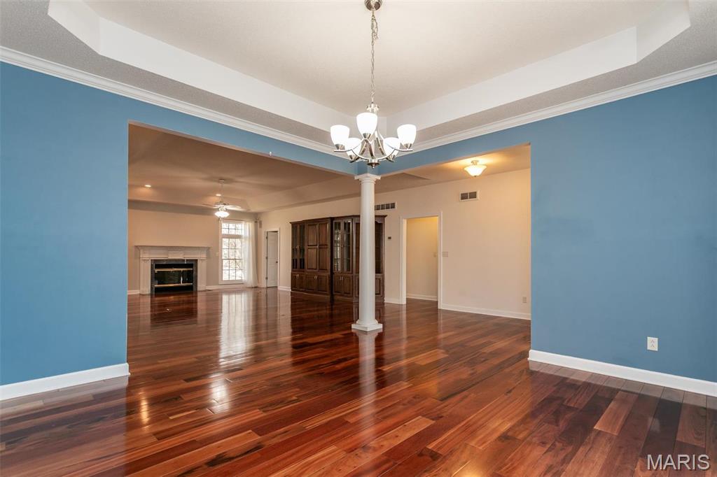 Glen Carbon, Illinois, 62034, United States, 3 Bedrooms Bedrooms, ,4 BathroomsBathrooms,Residential,For Sale,1840876