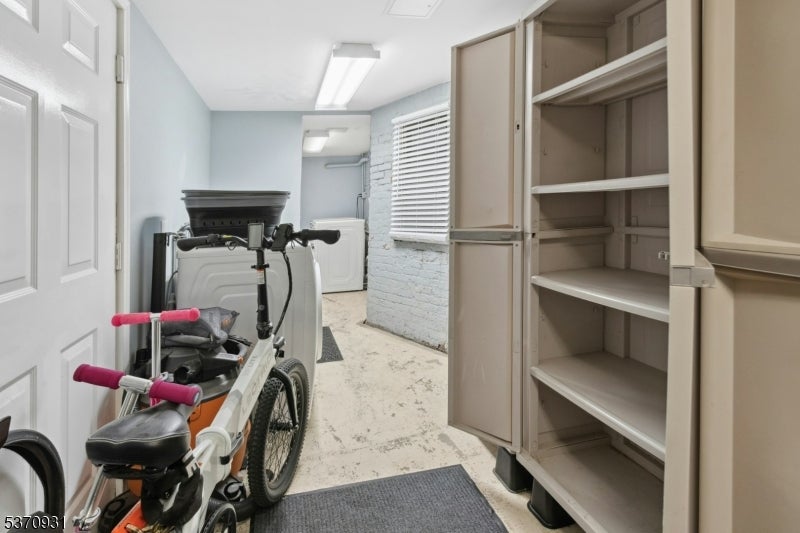 Jersey City, New Jersey, 07302, United States, 1 Bedroom Bedrooms, ,2 BathroomsBathrooms,Residential,For Sale,1942665