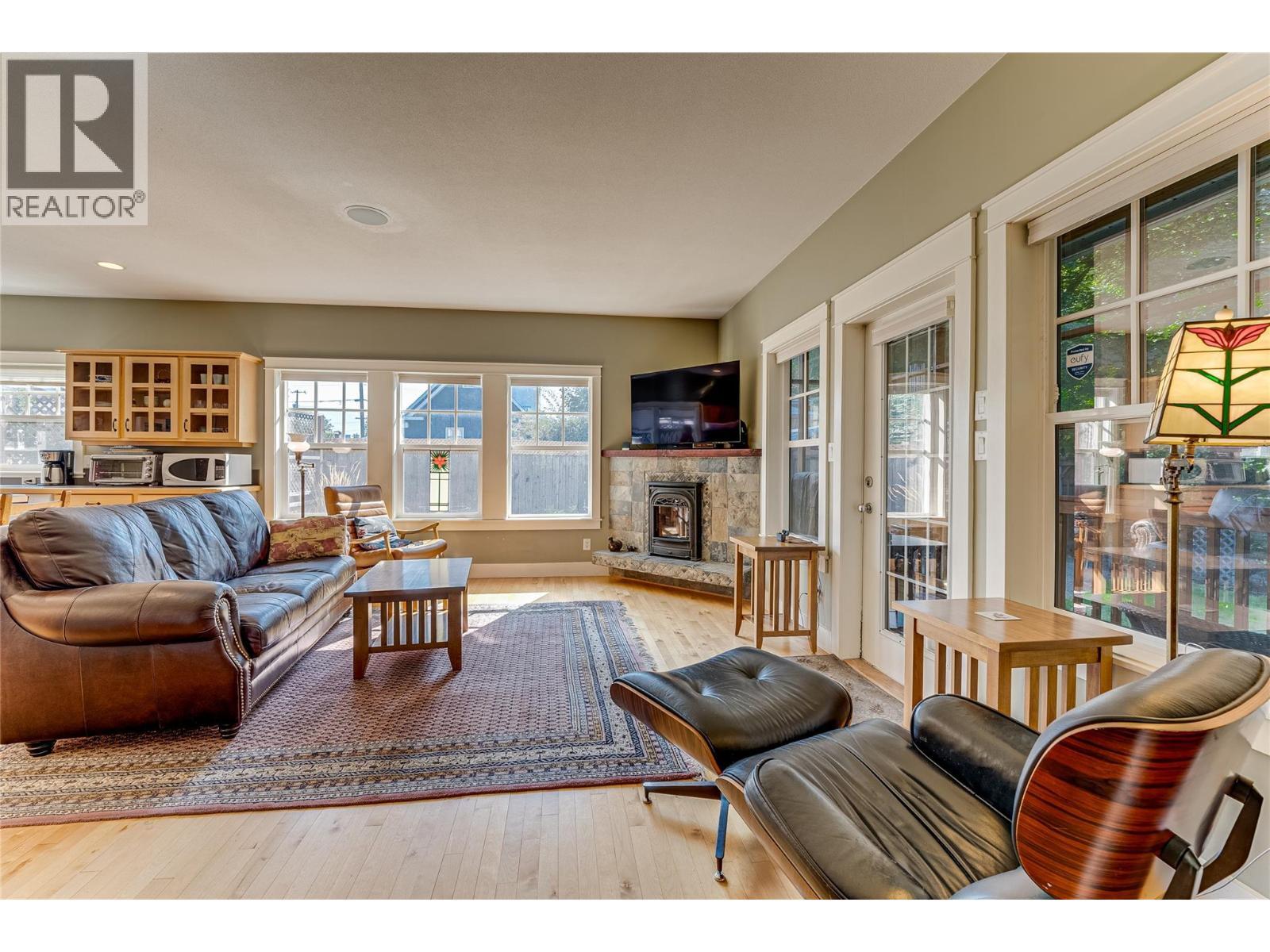 VERNON, British Columbia, V1T 2P9, CA, 5 Bedrooms Bedrooms, ,4 BathroomsBathrooms,Residential,For Sale,1948621