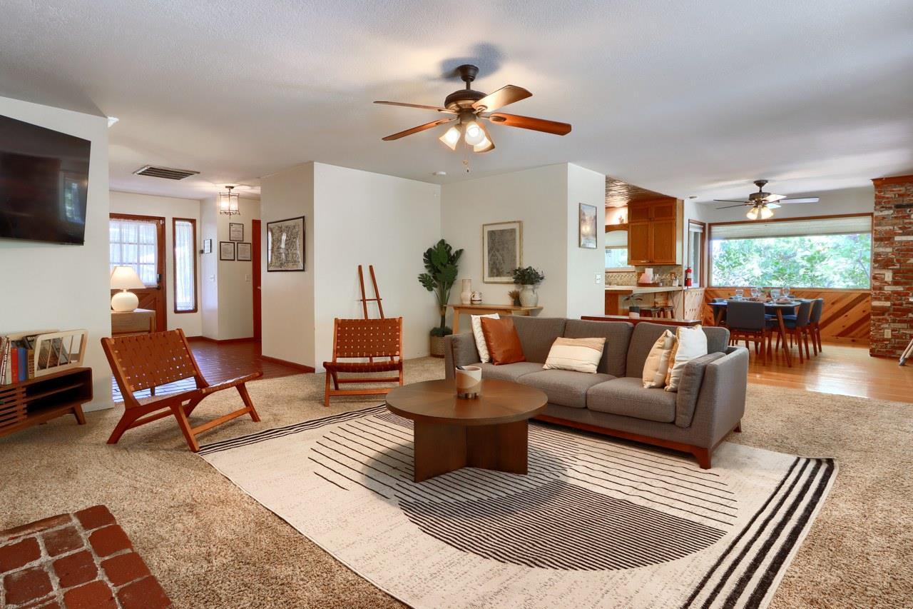 Mariposa, California, 95338, United States, 3 Bedrooms Bedrooms, ,2 BathroomsBathrooms,Residential,For Sale,1916608