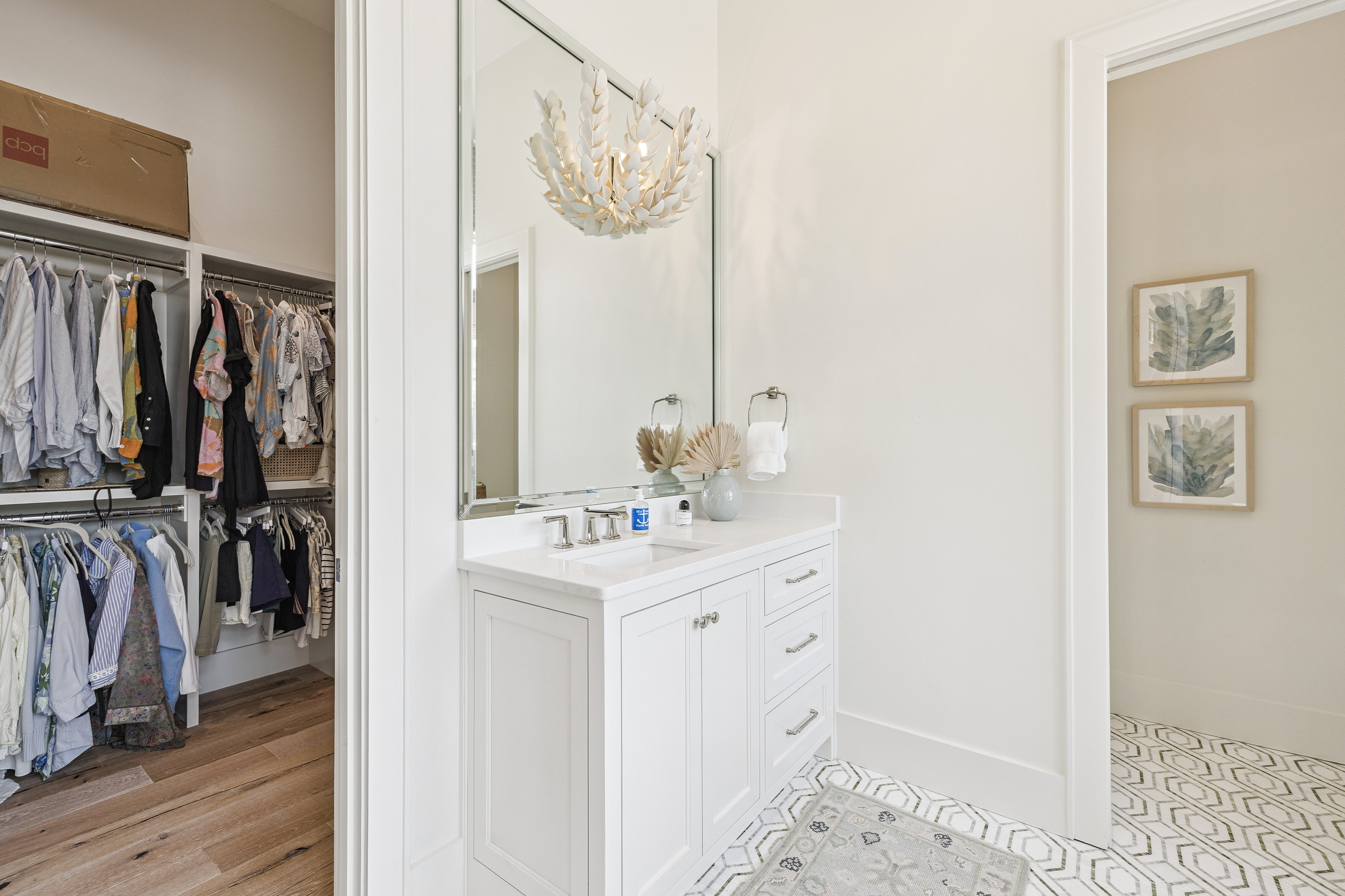  Refined Coastal Residence With Designer Interiors And Exceptional Craftsmanship - 物件實景